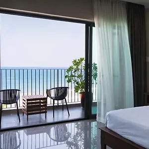 Dan Oasis And 2*, Da Nang Vietnam